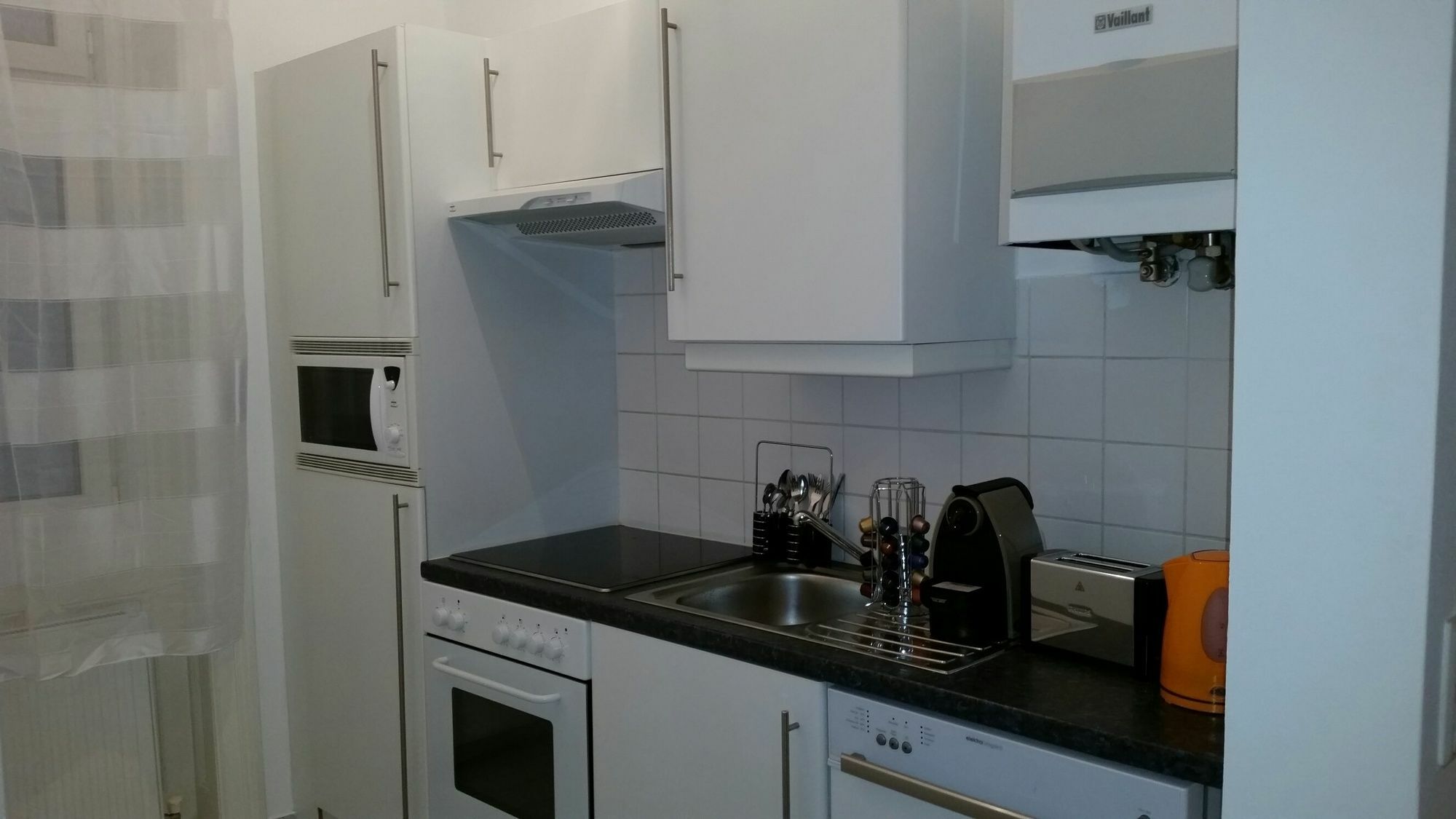 Goldfisch Apartment Central Park Wien Ngoại thất bức ảnh